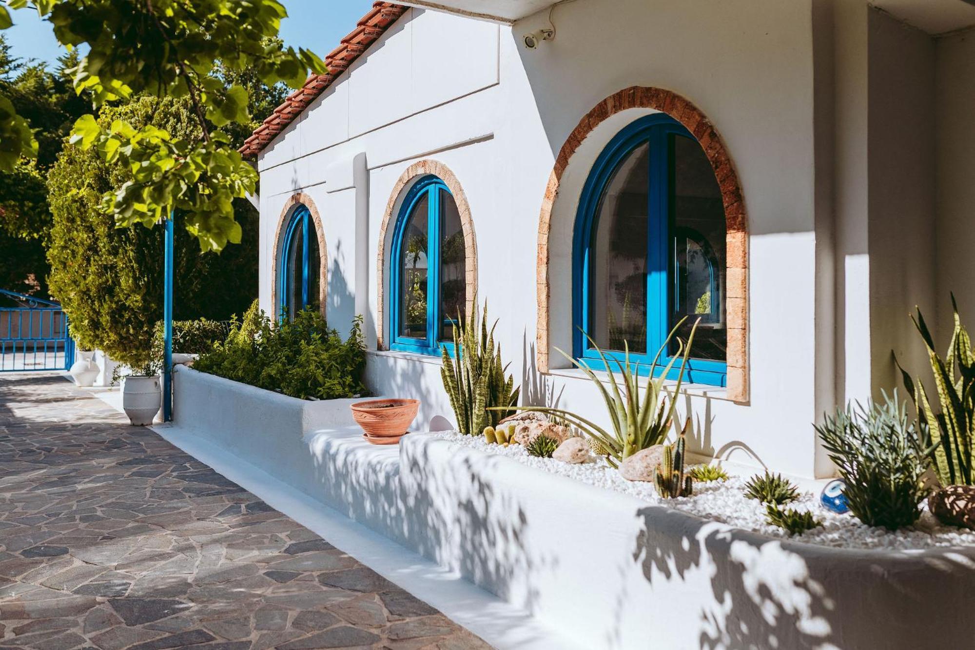 Hotel Nathalie Ixia  Exterior photo